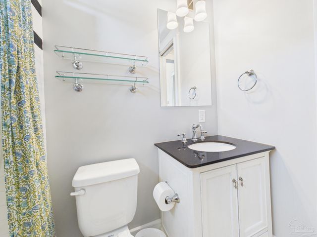 520 W Gregory St, Pensacola, FL 32502