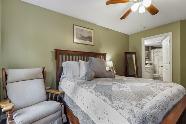 2803 Rutland Circle 102, Naperville, IL 60564