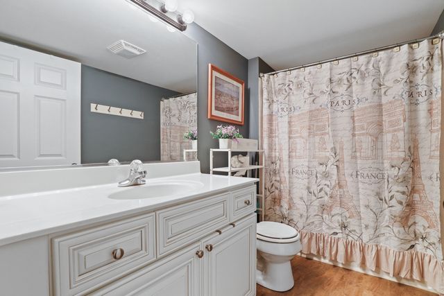 2803 Rutland Circle 102, Naperville, IL 60564