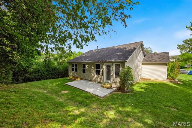29 Great Owls Way, Winfield, MO 63389