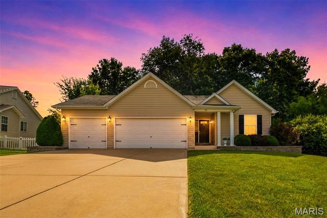 29 Great Owls Way, Winfield, MO 63389
