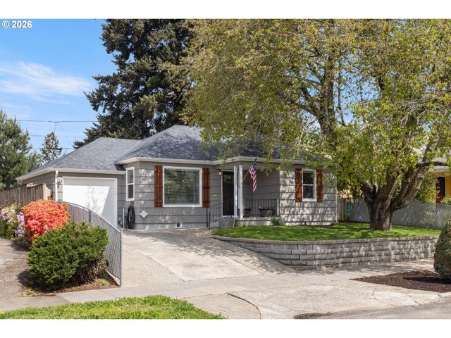 9045 Se ALDER St, Portland, OR 97216