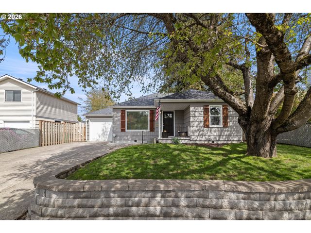 9045 Se ALDER St, Portland, OR 97216