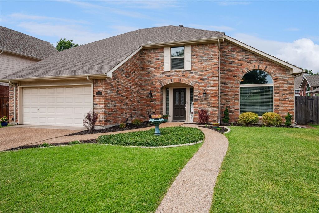 2105 Fairmont Drive, Flower Mound, TX 75028