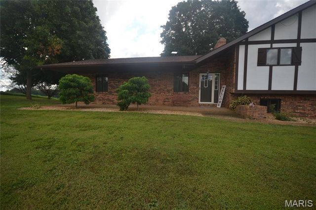 2606 Imbs Station Rd Road, Millstadt, IL 62260