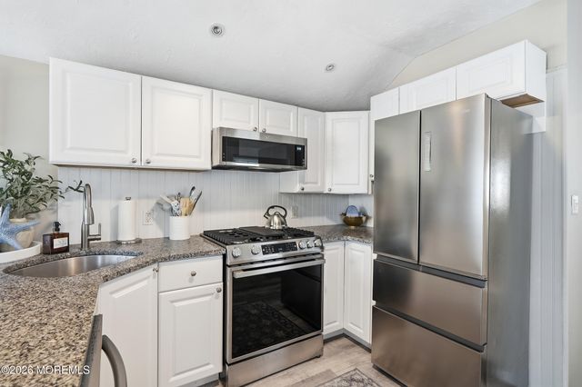 100 Cookman Avenue, Ocean Grove, NJ 07756