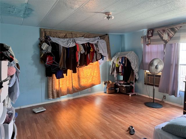 9533 Parkview Drive, Fort Worth, TX 76134