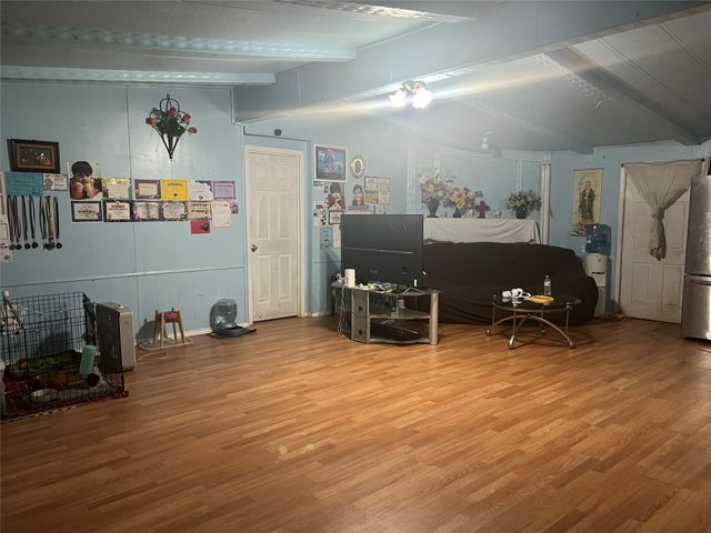 9533 Parkview Drive, Fort Worth, TX 76134