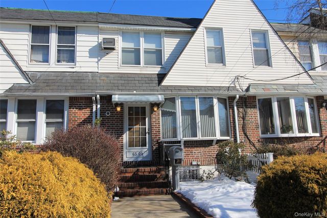 65-09 77th Place, Middle Village, NY 11379