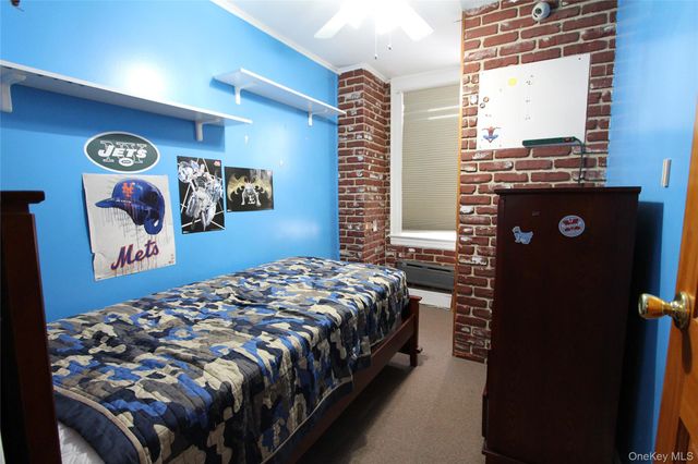 65-09 77th Place, Middle Village, NY 11379