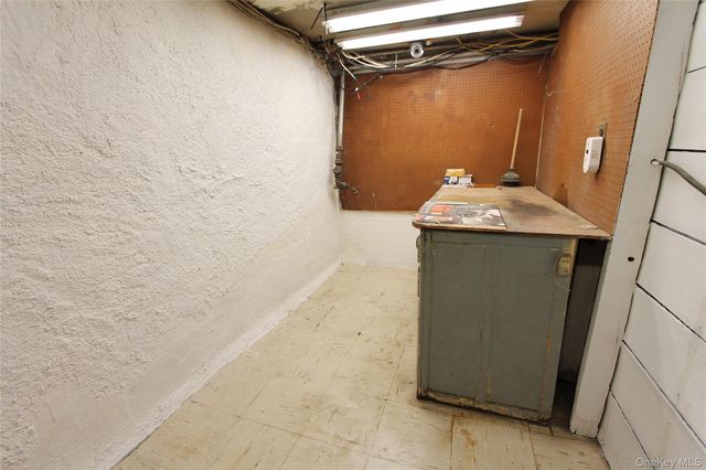 65-09 77th Place, Middle Village, NY 11379