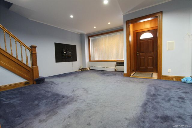 65-09 77th Place, Middle Village, NY 11379