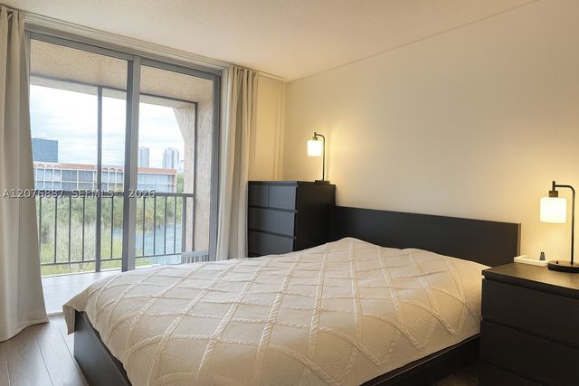 2001 Atlantic Shores Blvd 510, Hallandale Beach, FL 33009