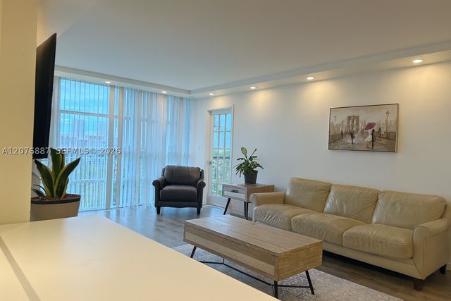 2001 Atlantic Shores Blvd 510, Hallandale Beach, FL 33009