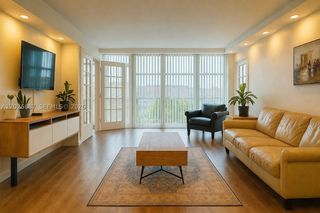 2001 Atlantic Shores Blvd 510, Hallandale Beach, FL 33009