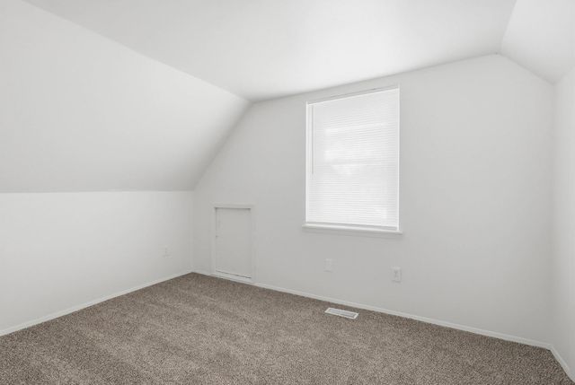 1711 W 59th Street, Davenport, IA 52806