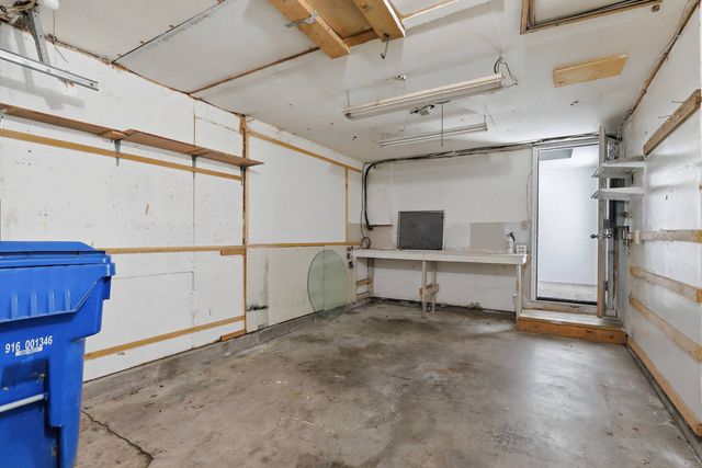 1711 W 59th Street, Davenport, IA 52806