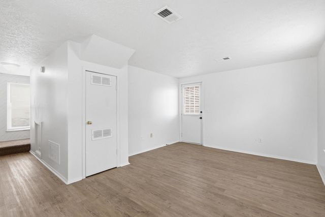 1711 W 59th Street, Davenport, IA 52806