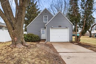 1711 W 59th Street, Davenport, IA 52806