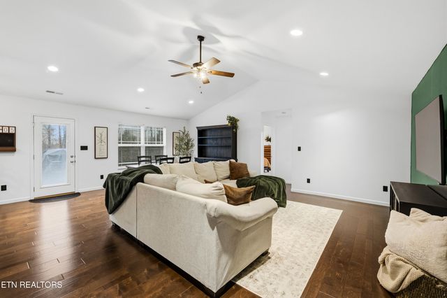 2335 Eppie Cove Lane, Knoxville, TN 37931