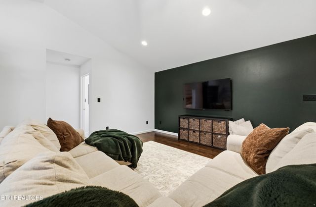 2335 Eppie Cove Lane, Knoxville, TN 37931