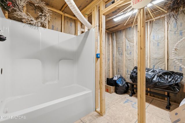 2335 Eppie Cove Lane, Knoxville, TN 37931