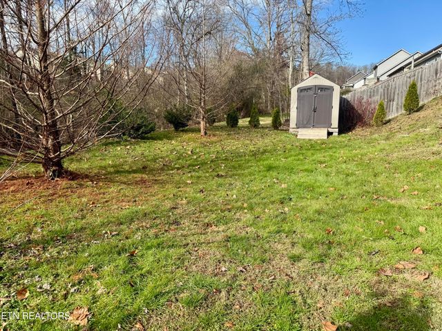 2335 Eppie Cove Lane, Knoxville, TN 37931