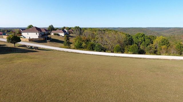 000 Gavin'S Trail, Walnut Shade, MO 65771
