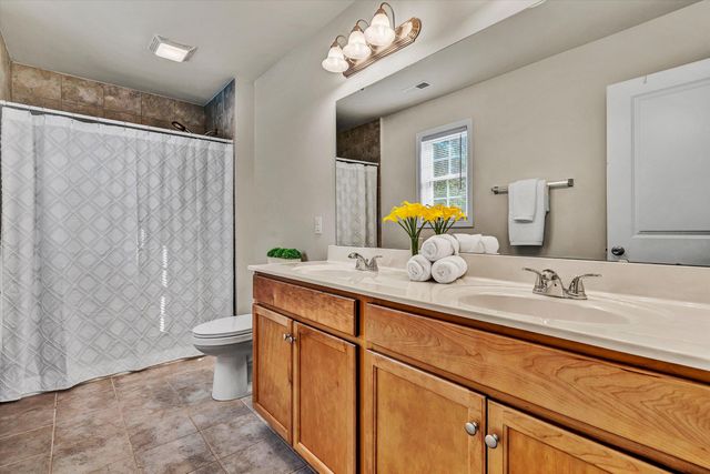 4951 Warrior DR, Salem, VA 24153