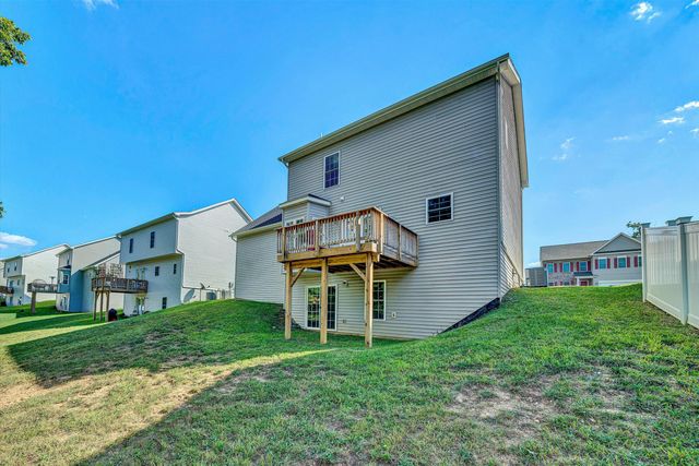 4951 Warrior DR, Salem, VA 24153