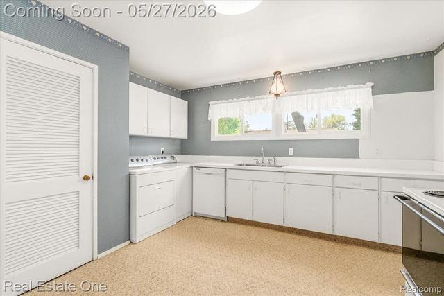 29737 Brandt Court, Garden City, MI 48135