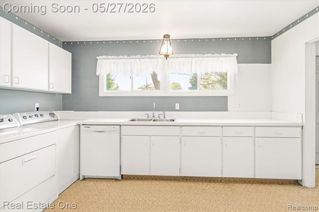 29737 Brandt Court, Garden City, MI 48135