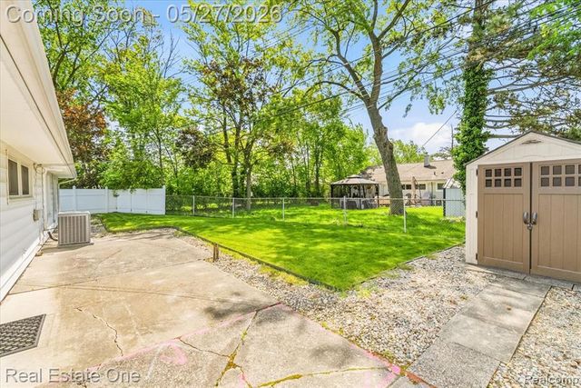 29737 Brandt Court, Garden City, MI 48135