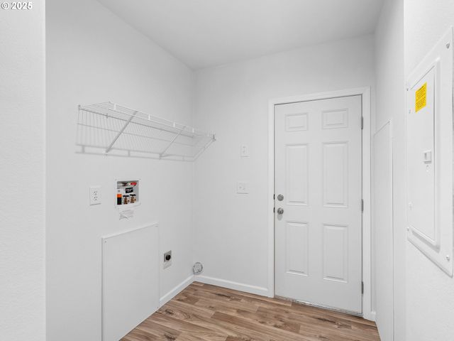 12904 Se RAMONA St, Portland, OR 97236