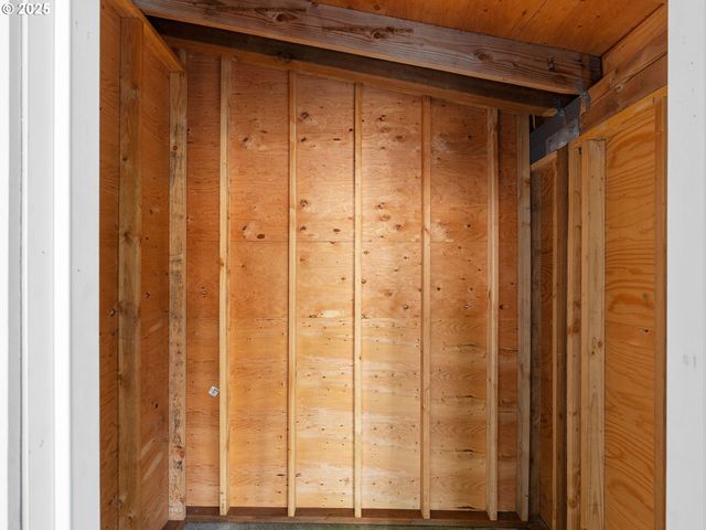 12904 Se RAMONA St, Portland, OR 97236