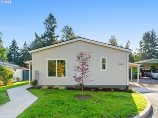12904 Se RAMONA St, Portland, OR 97236