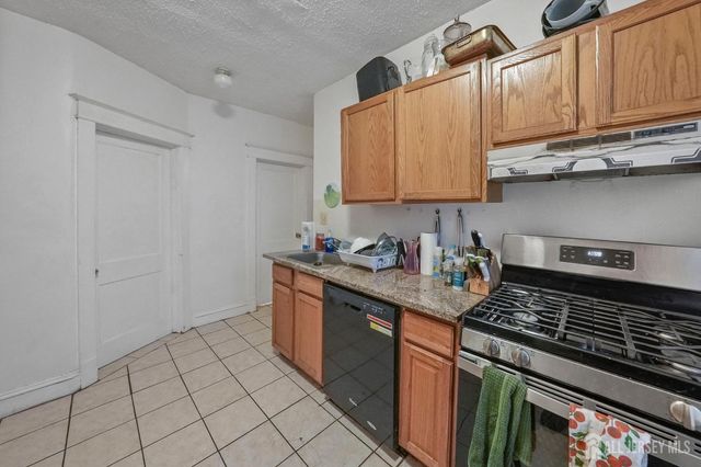43 Robinson Street, New Brunswick, NJ 08901