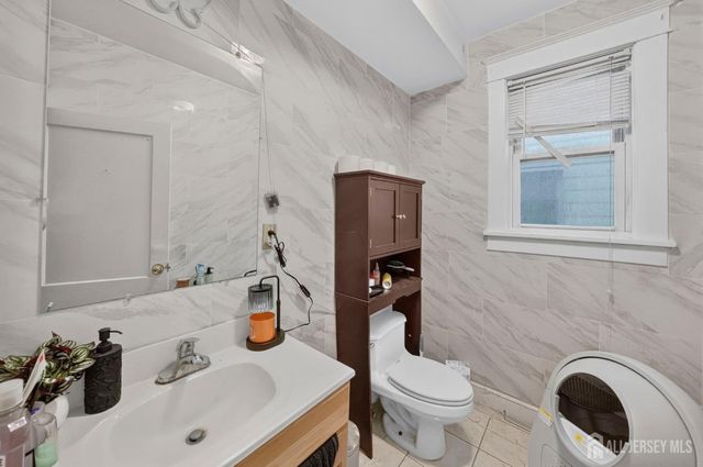 43 Robinson Street, New Brunswick, NJ 08901