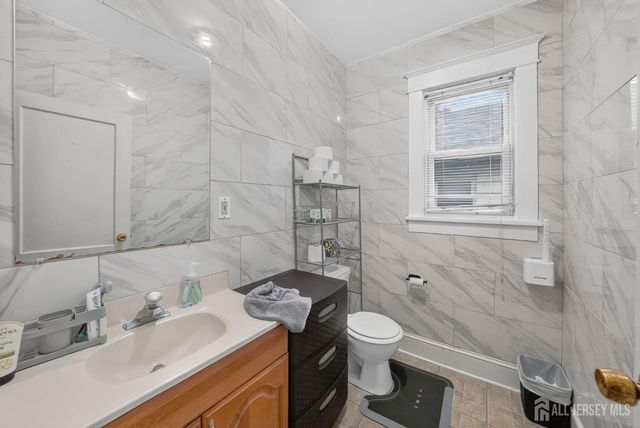 43 Robinson Street, New Brunswick, NJ 08901