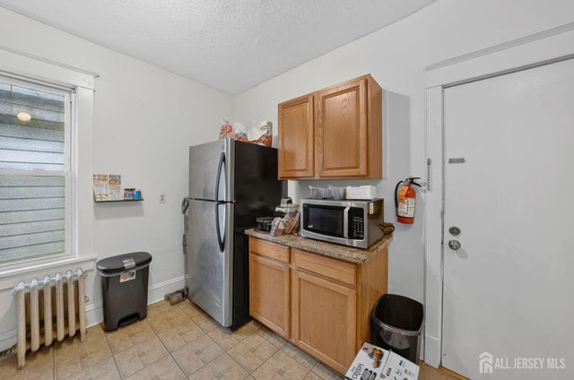 43 Robinson Street, New Brunswick, NJ 08901