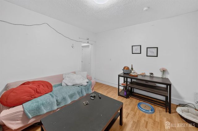 43 Robinson Street, New Brunswick, NJ 08901