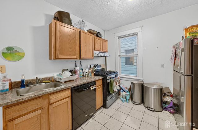 43 Robinson Street, New Brunswick, NJ 08901