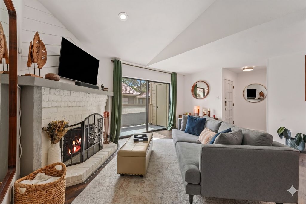 5200 Martel Avenue 6Q, Dallas, TX 75206