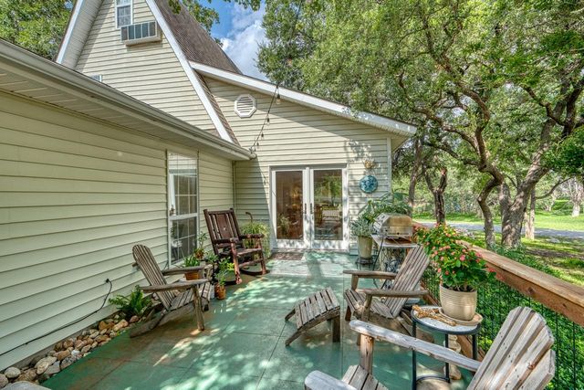 1106 N Shorewood DR, Granite Shoals, TX 78654