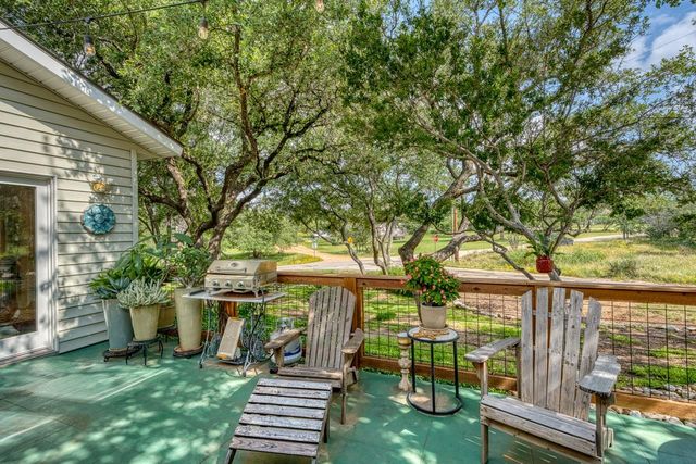 1106 N Shorewood DR, Granite Shoals, TX 78654
