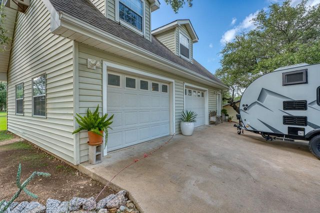 1106 N Shorewood DR, Granite Shoals, TX 78654