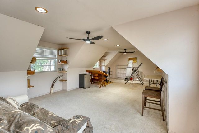 1106 N Shorewood DR, Granite Shoals, TX 78654