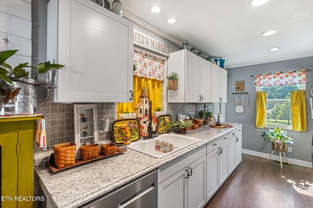 533 Long Mill Rd, Athens, TN 37303