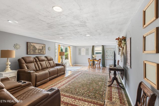 533 Long Mill Rd, Athens, TN 37303