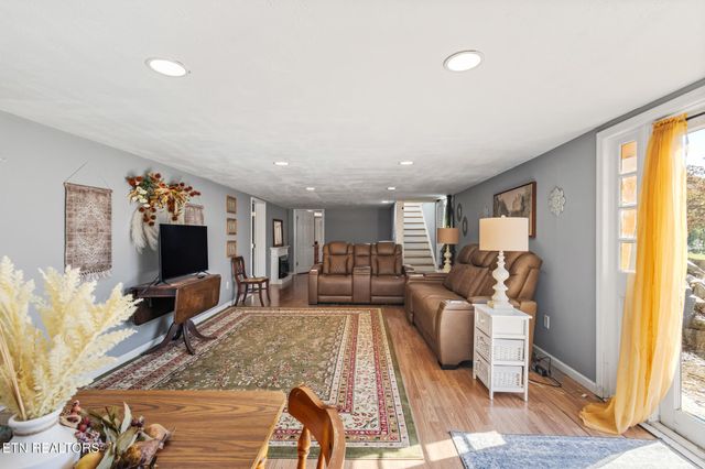 533 Long Mill Rd, Athens, TN 37303